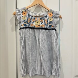 Embroidered Floral Sleeveless Top - Black and White